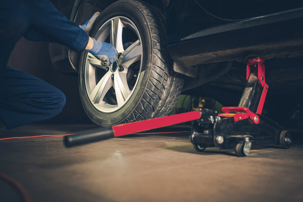 Tire Service | Bobby's Garage